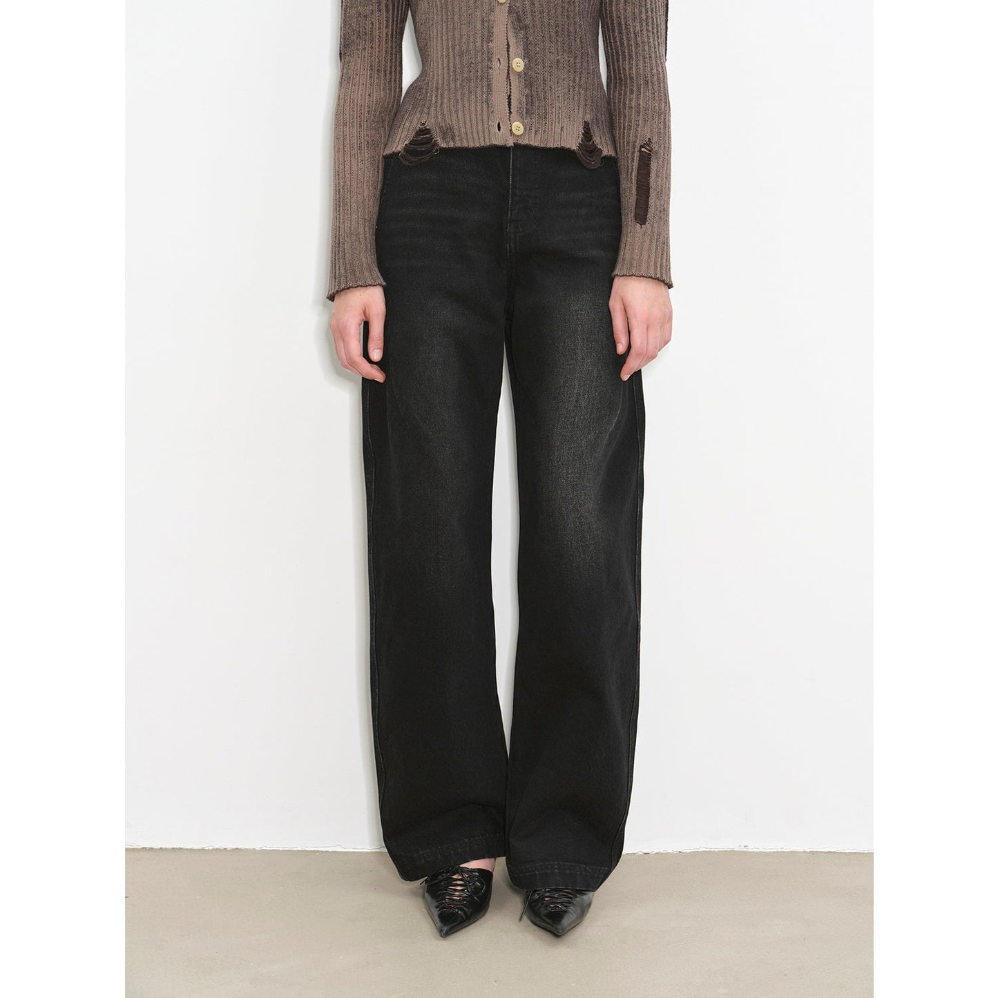 "Blue Island" Mid-Rise Curved Cotton Washed Jeans